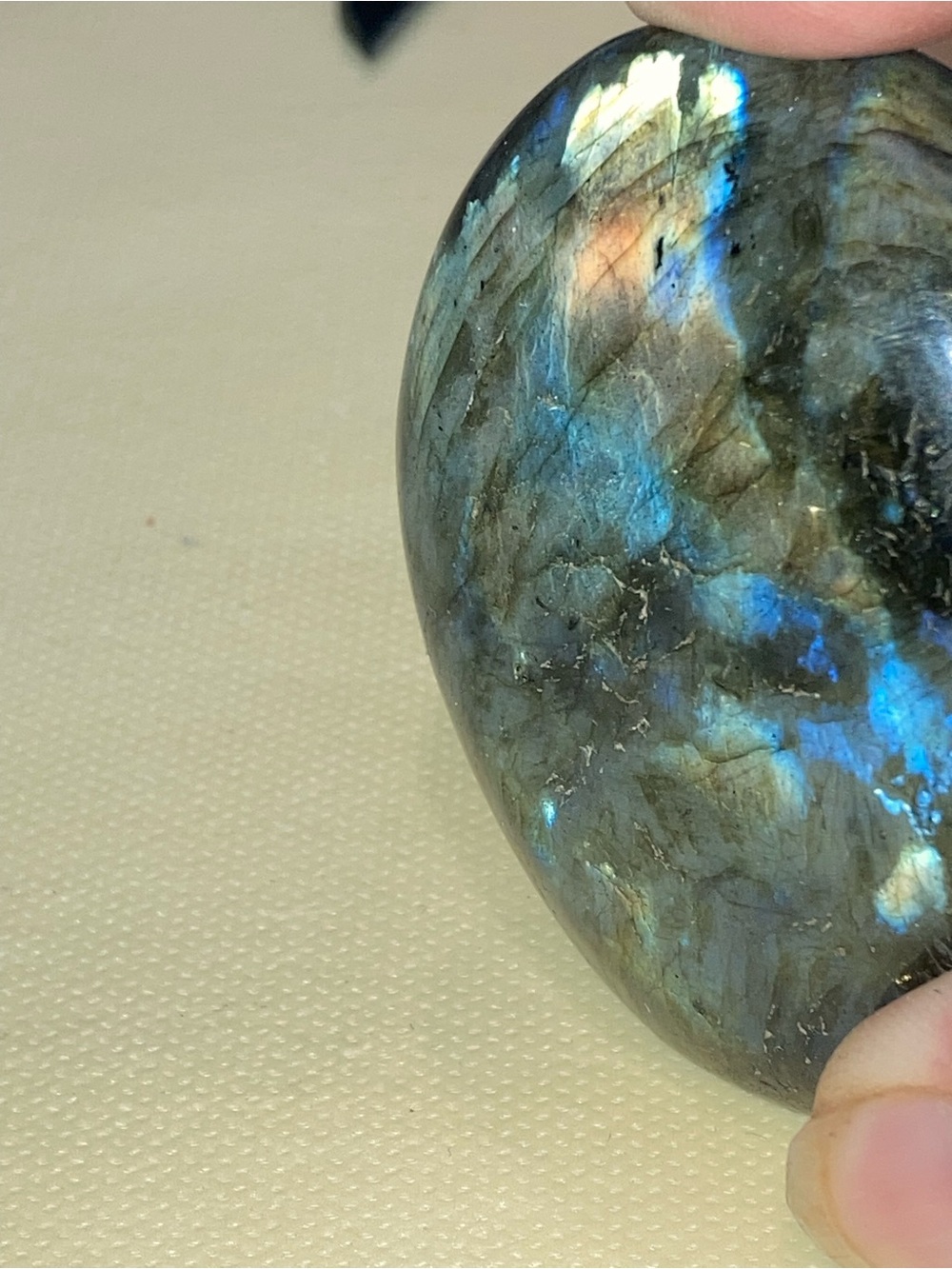 Labradorite Palm Stone with Blue Flash - Women's Jewelry Accent - Picture 4 of 6
